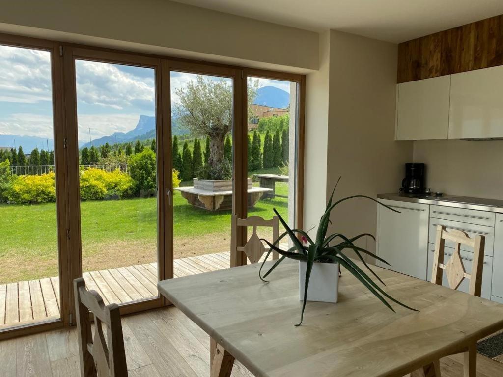 Weingut Bachguetl Apartment Cermes Bagian luar foto